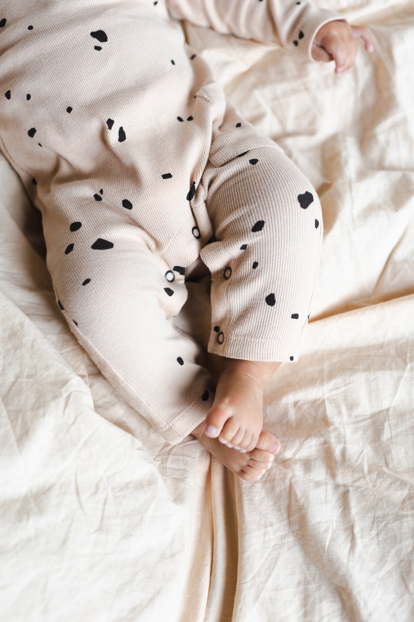 Ripp Leggings 'fragments' in warm cream